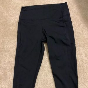 Zyia Black Pocket Light n’ Tight High Rise Capri